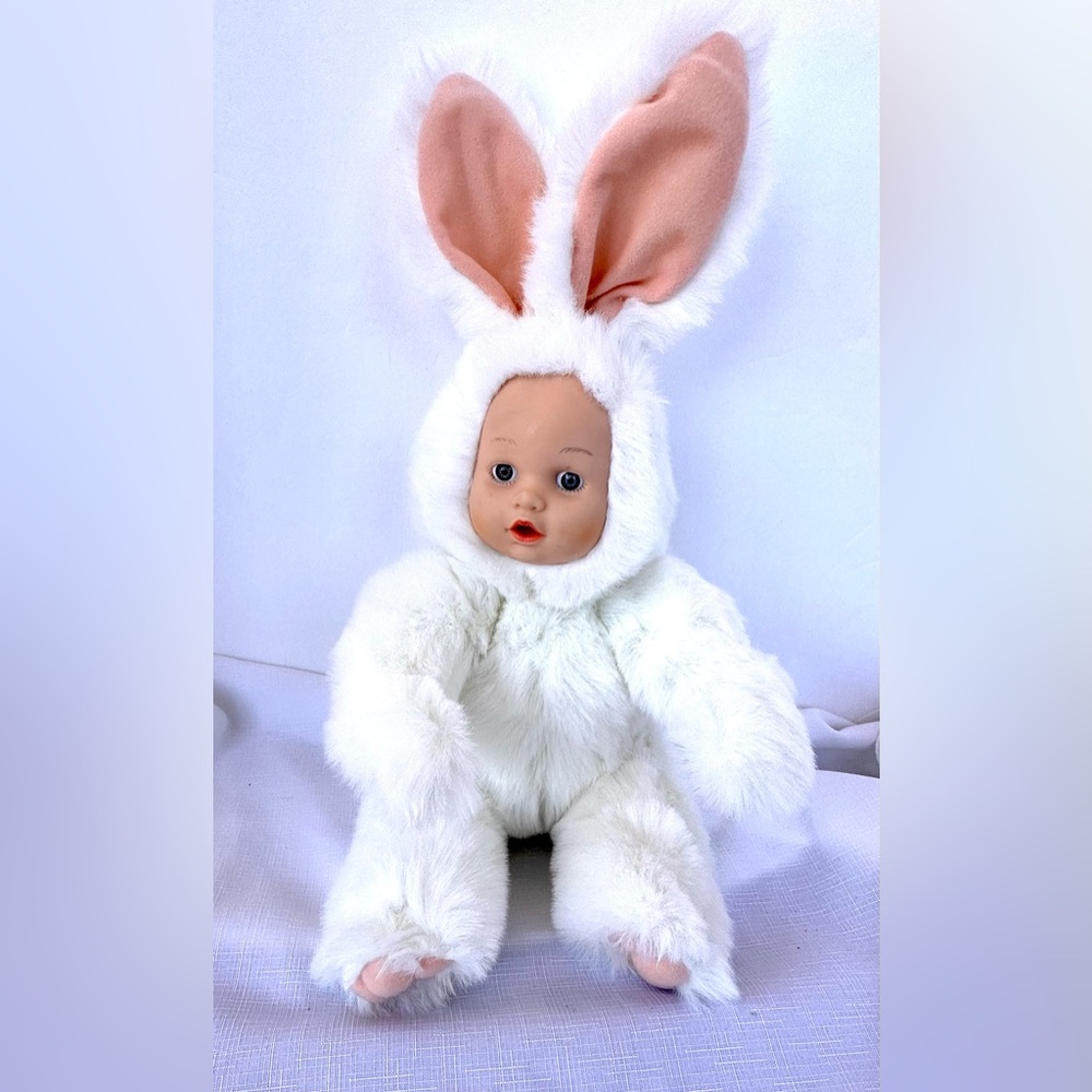 VTG Green Trading CO. USA 22" Snow Bunny Jointed Stuffed Plush Doll